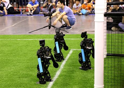 2015第19届RoboCup机器人世界杯赛及学术大会纪实_资讯频道_凤凰安徽