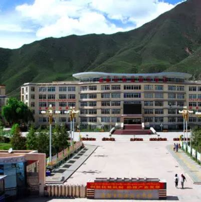 西藏昌都市职业技术学校简介-西藏昌都市职业技术学校排名|专业数量|创办时间-排行榜123网