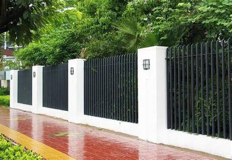 订制围墙护栏栅栏 焊接铁艺护栏 铁艺围栏一般要多少钱