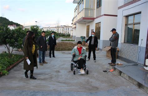 区残联对残疾儿童康复定点机构开展访视活动_杜集区人民政府