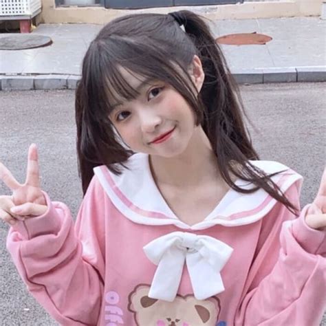 13岁小姐姐图片