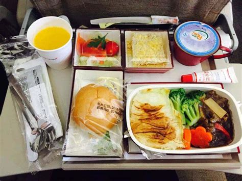 飞机餐食对比 - 知乎