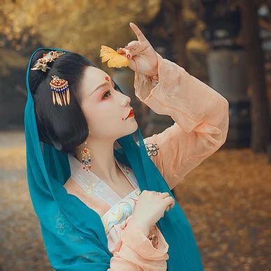 儿童女生古风太阳伞头像