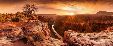 夕阳下荒凉的峡谷的风景图图片下载 - 觅知网