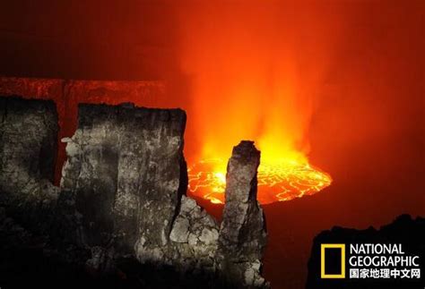 尼拉贡戈火山（非洲中东部维龙加山脉的活火山）_尚可名片