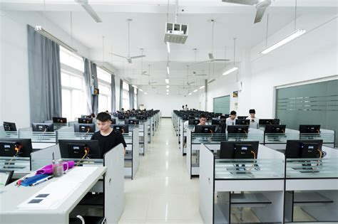 计算机网络工程实训室 - 河北外国语学院 hebei international studies university
