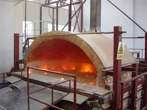 玻璃窑炉的类型有哪些-南京佰盛玻璃技术有限公司