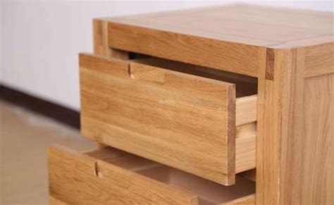 橡胶木家具和橡木家具有何区别？橡木家具辨别方法