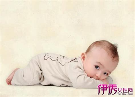 【3个月的宝宝发育标准】【图】介绍3个月的宝宝发育标准 教妈妈宝宝的发育状况和护理(2)_伊秀亲子|yxlady.com