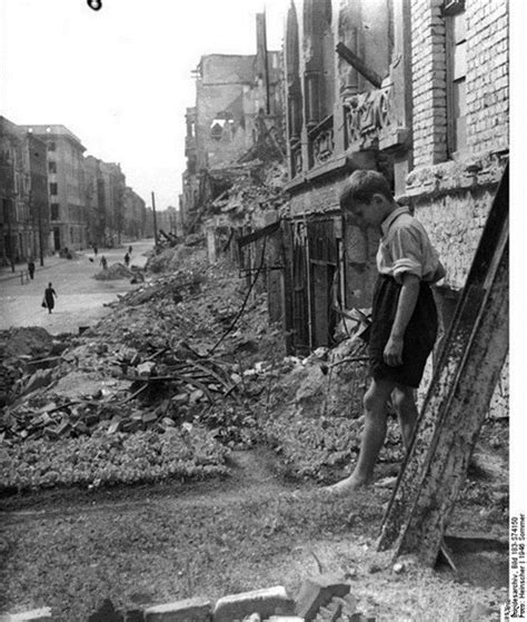 二战后德国废墟上重建家园的是妇女_凤凰网