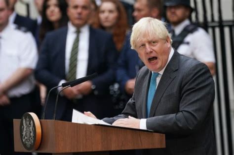 英国首相约翰逊发表告别讲话 | 英文巴士