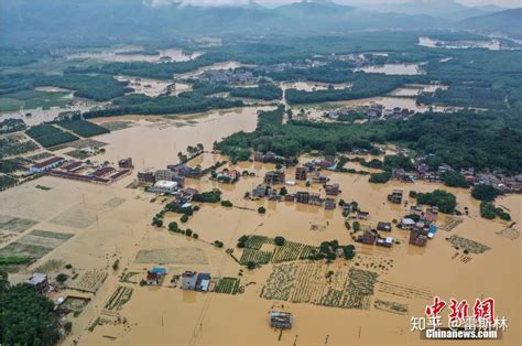 全国多地遭暴雨侵袭 20省受灾损失逾350亿