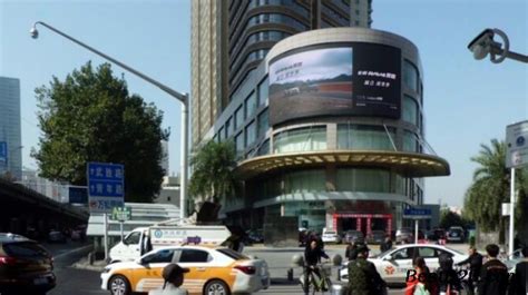 腾众传播为您提供武汉江汉路大屏广告投放形式分享与价格解析 - 知乎
