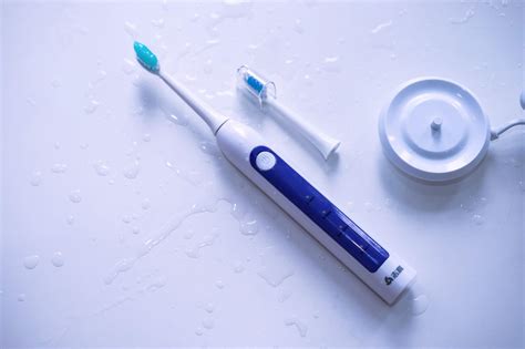 格兰森电动牙刷家用成人男女充电防水声波儿童美白软毛全自动牙刷
