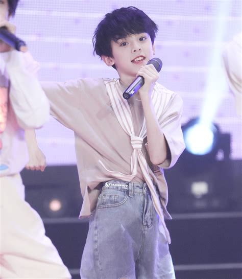 TF家族-左航图片