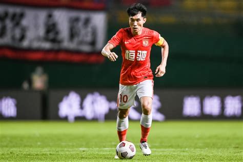 360体育-沪媒：广州队给郑智的目标是保级 球队今年可能不会引进内外援