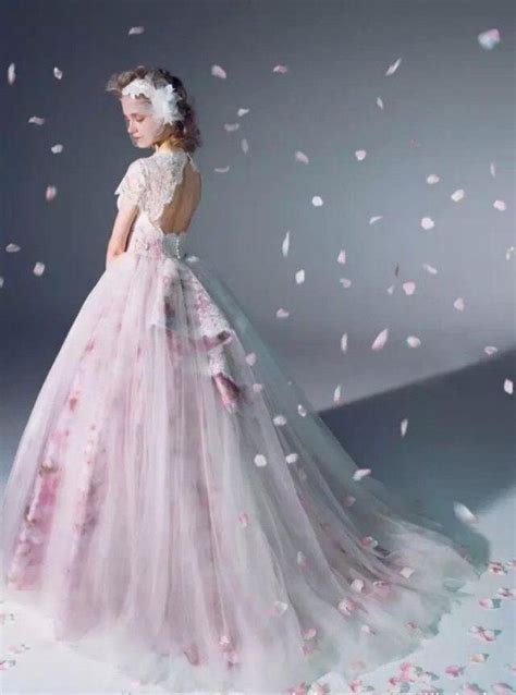 十二星座的专属“公主裙”，快看看你的是什么样子，白羊的美哭！|公主裙|十二星座|白羊_新浪新闻