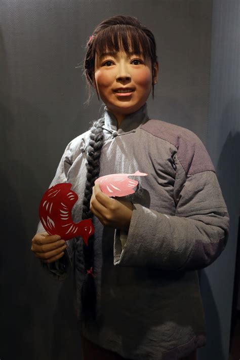 日本第一代白毛女扮演者松山树子去世 外交部：中日两国人民将永远铭记她_手机新浪网