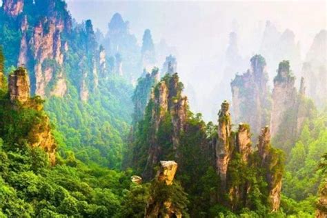 张家界天门山-世界最美的空中花园和天界仙境-张家界旅游景点介绍-悠游旅行