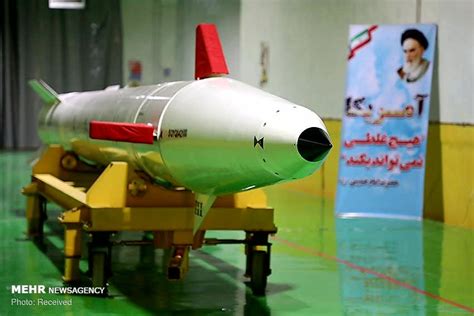 伊朗首次展示最新研发弹道导弹细节 射程1000公里_凤凰网
