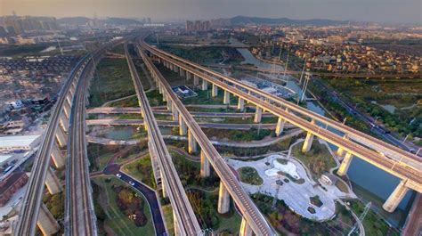 襄阳东西轴线高架桥项目-项目管理-成都利方致远路桥工程有限公司