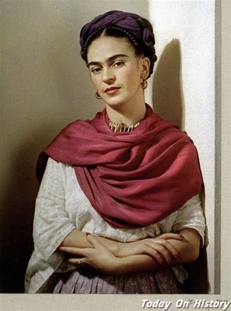 弗里达的自画像图片