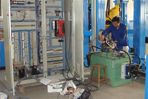 非标自动化组装设备-广州精井机械设备公司