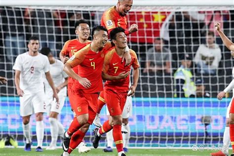 亚洲冠军卡塔尔0:2输给厄瓜多尔，中国足协认真申办世界杯_东方体育