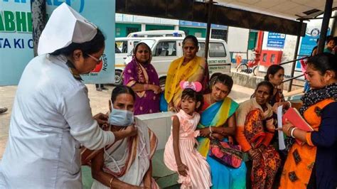 印度新增14933例新冠肺炎确诊病例 累计确诊440215例 据印度卫生部统计