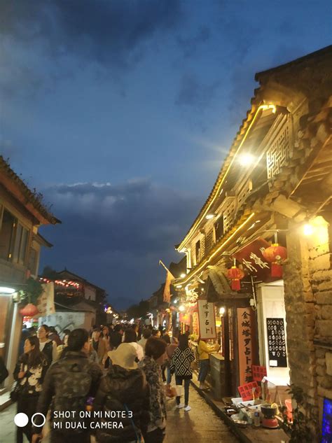 中西合璧的百年骑楼街，是岁月留给广州的“宝藏”_马路_建筑_建设