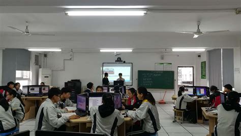 温州市第二职业中等专业学校（温五中） 教研快讯 计算机组两位骨干教师开示范课