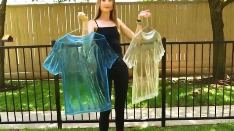 奇葩设计师发明“透明衣服”，美女穿上街很拉风，网友：耍流氓_腾讯视频