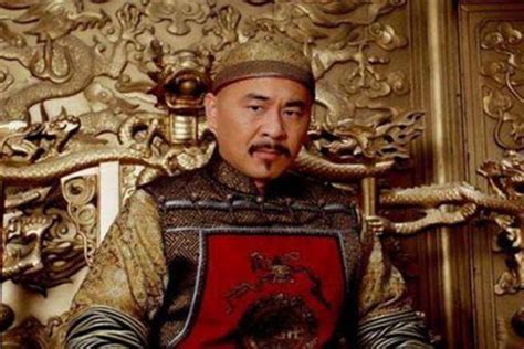 清宫剧里的“蠢猪”皇子，胤禔其实是英俊潇洒的翩翩公子？_知秀网