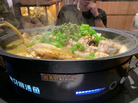 百色十大名菜-蕉叶烤鱼上榜(酸甜鱼类)-排行榜123网