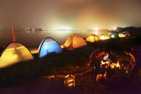 在下雨的晚上 自己在户外睡帐篷是一种怎样的体验？ - 知乎