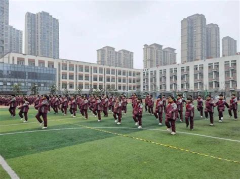 东北师范大学深圳坪山实验学校2022年秋季面向2023年应届毕业生招聘教师公告（上海场）