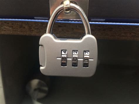 密码箱的锁打不开怎么办？其实转轮密码锁内部构造非常简单！_腾讯视频