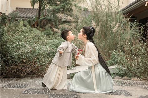 母子三人古风头像女生
