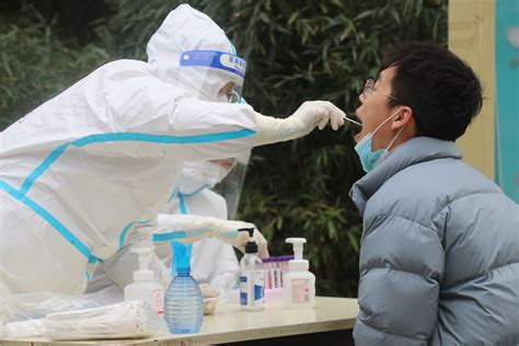 开封市中医院支援郑州核酸检测医疗队首日完成核酸采集21667人次-大河新闻