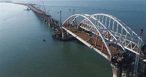 克里米亚大桥铁路桥桥跨安装工作将于2018年3月前展开 - 俄罗斯卫星通讯社