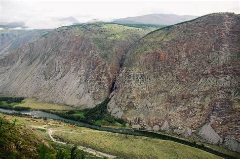 俄罗斯阿尔泰山区和河流的美丽风景高清图片下载-正版图片503309883-摄图网