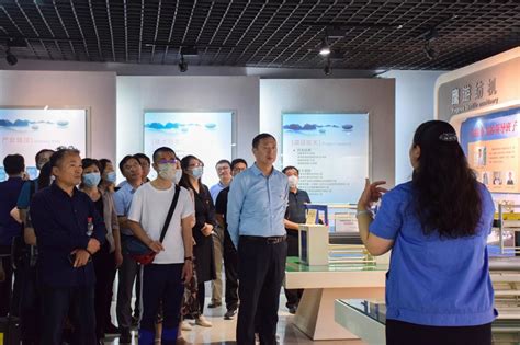 欢迎丨郑州铁路职业技术学院人工智能学院领导一行莅临智游集团
