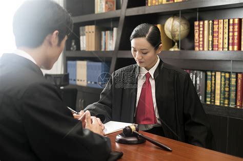 第一次找律师应该注意什么问题_律师说法_在线律师咨询