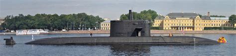俄军首艘“拉达”级低噪潜艇将于明年服役_资讯_凤凰网