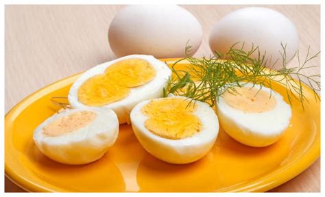 煮鸡蛋很难剥皮，大厨教你一个小技巧，像香蕉一样好剥，特别实用|剥皮|大厨|小技巧_新浪新闻