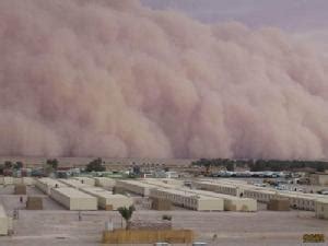 内蒙古多地空气严重污染 大风沙尘影响行人出行-中国搜索头条