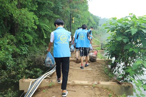 汤阴县新联会开展“志愿新阶层，保护母亲河”志愿服务活动