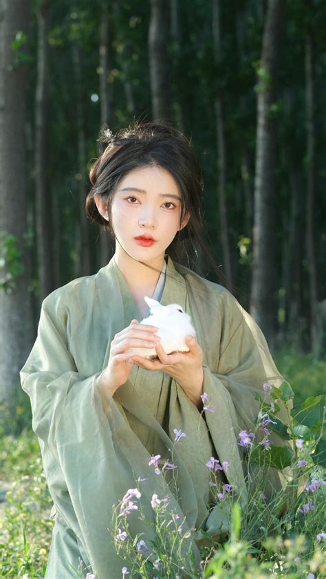 杨伊墨图片