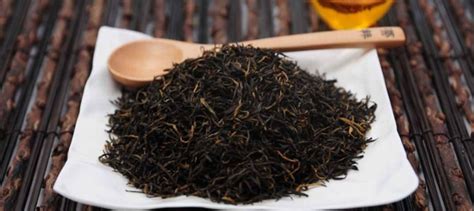 【黑茶】【图】黑茶的功效与作用及禁忌 专业人士来为你解答_伊秀健康|yxlady.com