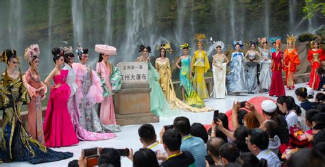 2020中国重庆国际时尚周在万州落幕
